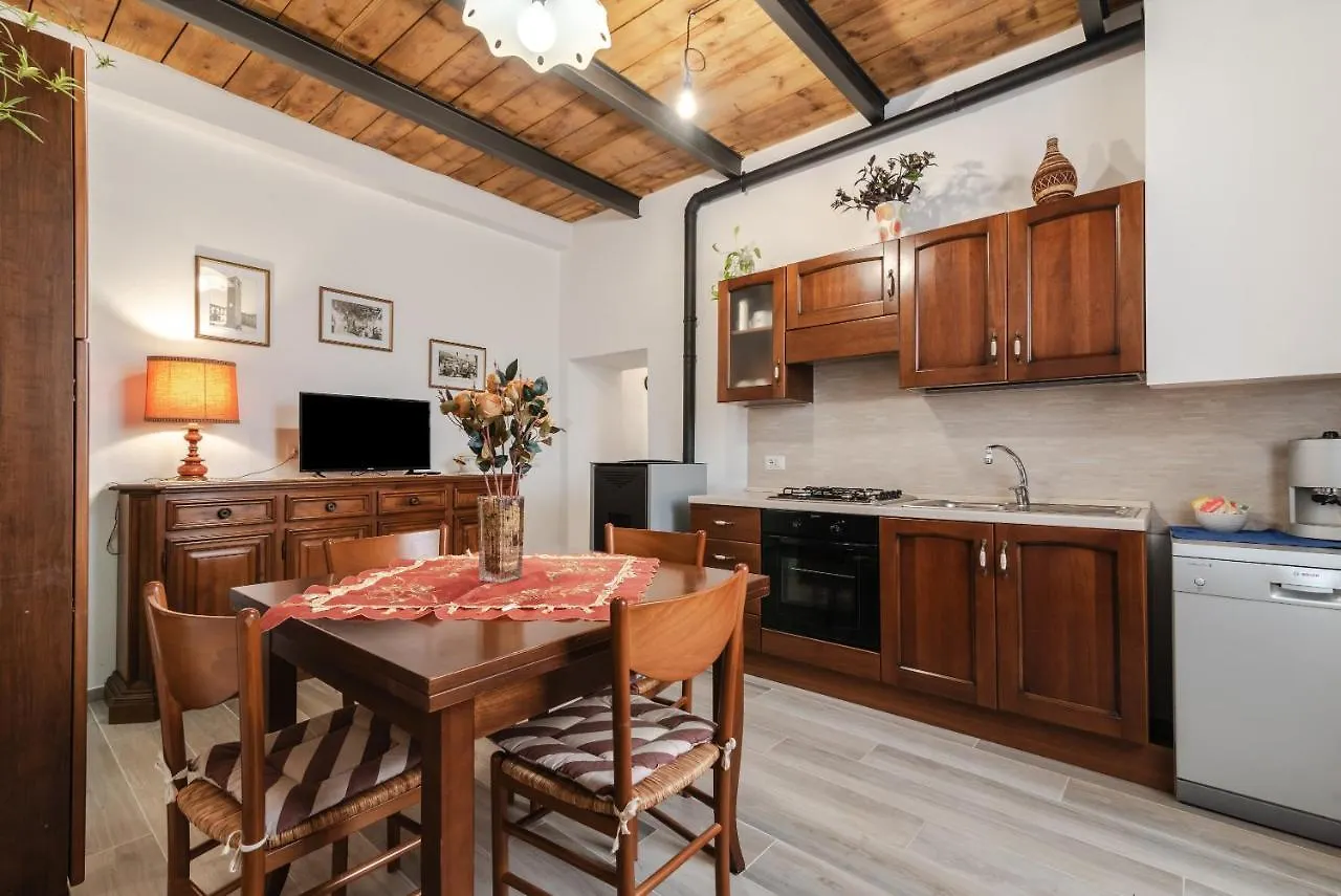 Casa Pifaro Villa Monterchi 0*,